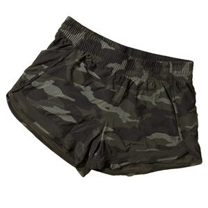 Athleta printed mesh racer run short 4” Size small